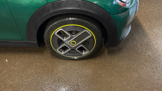 MINI Hatchback 135kW Cooper S Level 2 33kWh 3dr Auto Electric Hatchback